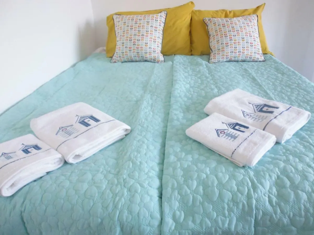 Close To Beach And Town Square Bournemouth Apartment